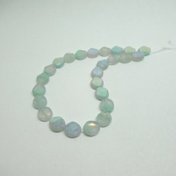 Uranium glass beads - Picture 6 of 9